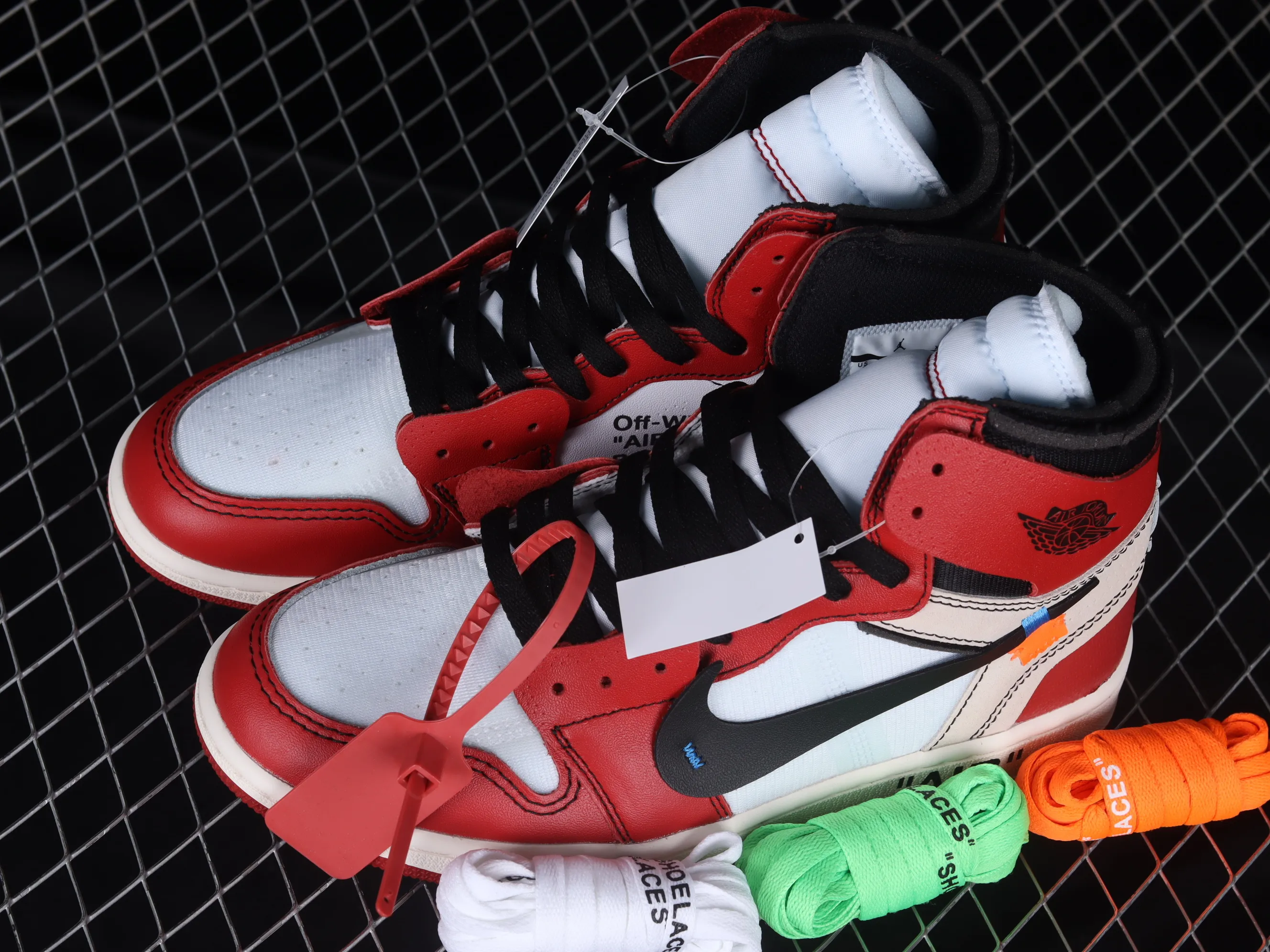 All categories Air Jordan Jordan series basketball shoes Air Jordan 1 High OG version Off White x Air Jordan OW AJ1 Joe 1 joint white and red high-top basketball shoes AA3834-101